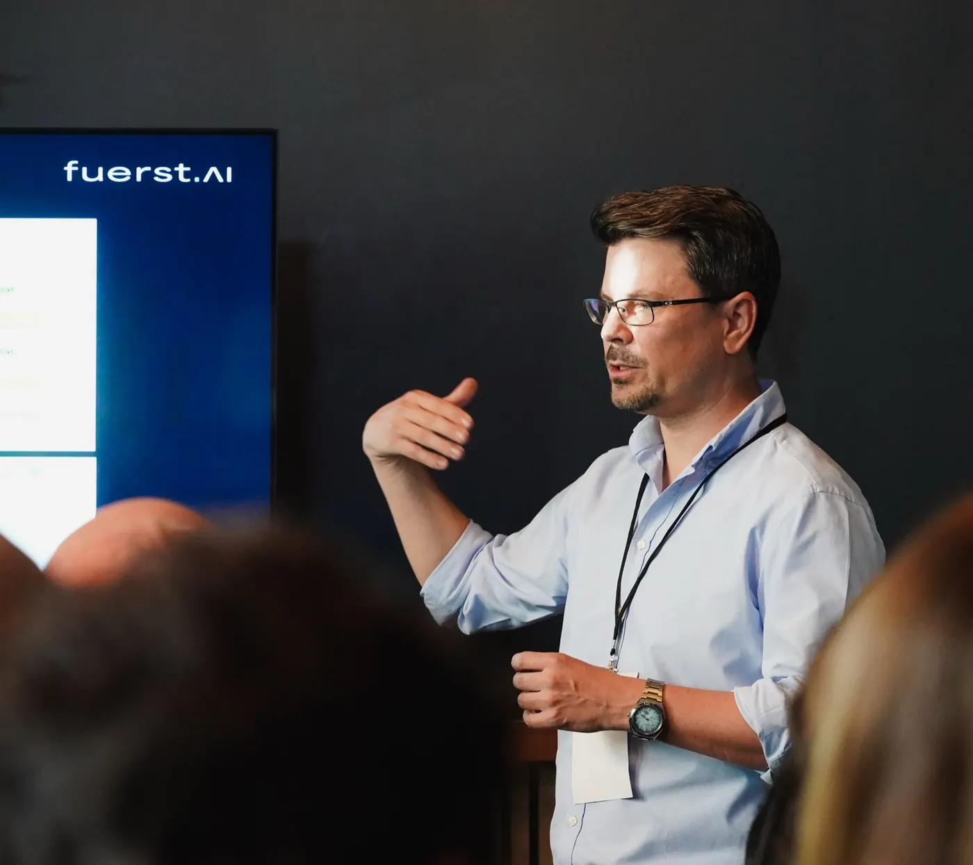 Florian Fürst erklärt beim Berlin AI Day 2026 einen Anwendungsfall
